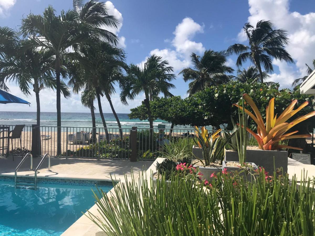 Courtyard By Marriott Bridgetown, Barbados Hotel Екстериор снимка
