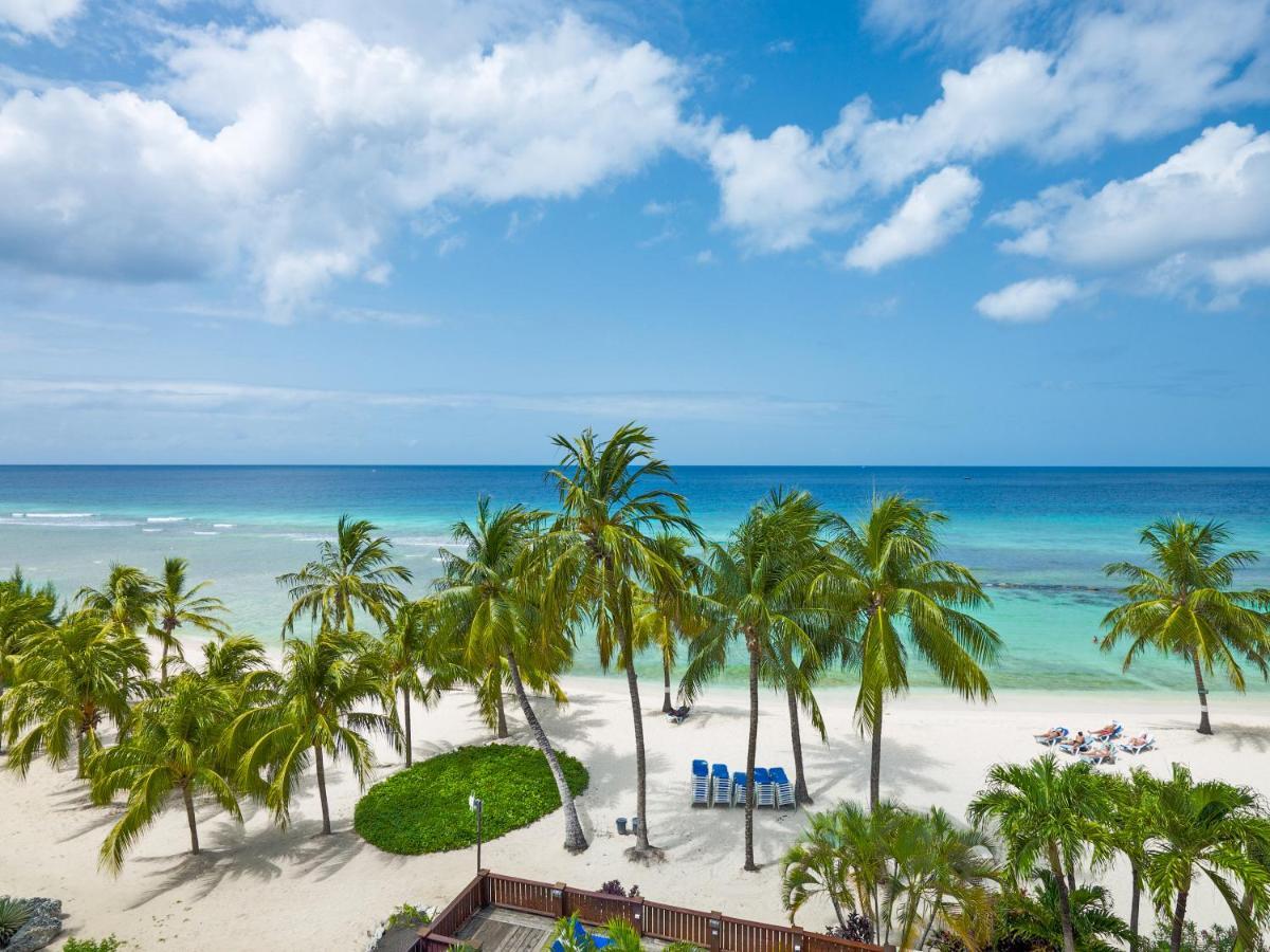 Courtyard By Marriott Bridgetown, Barbados Hotel Екстериор снимка