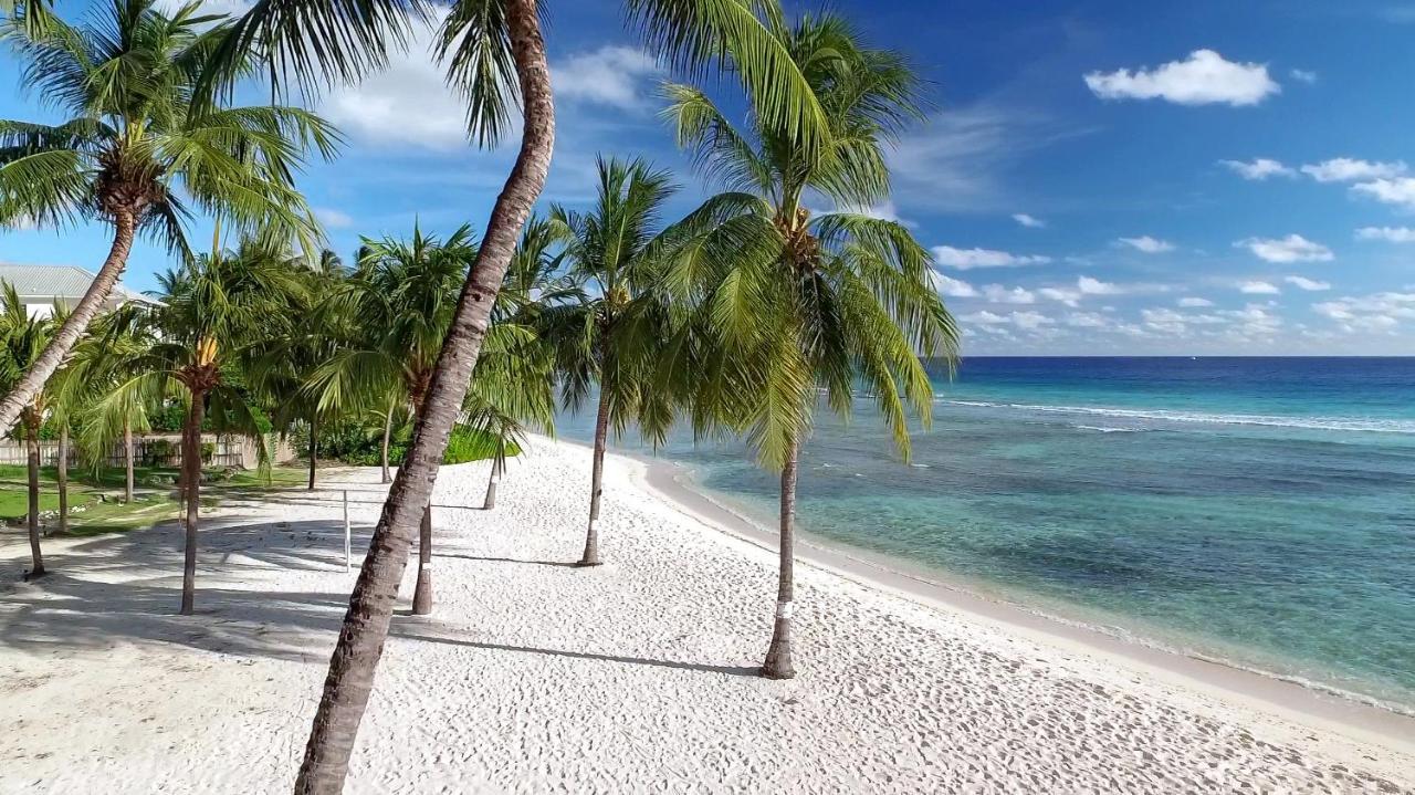 Courtyard By Marriott Bridgetown, Barbados Hotel Екстериор снимка