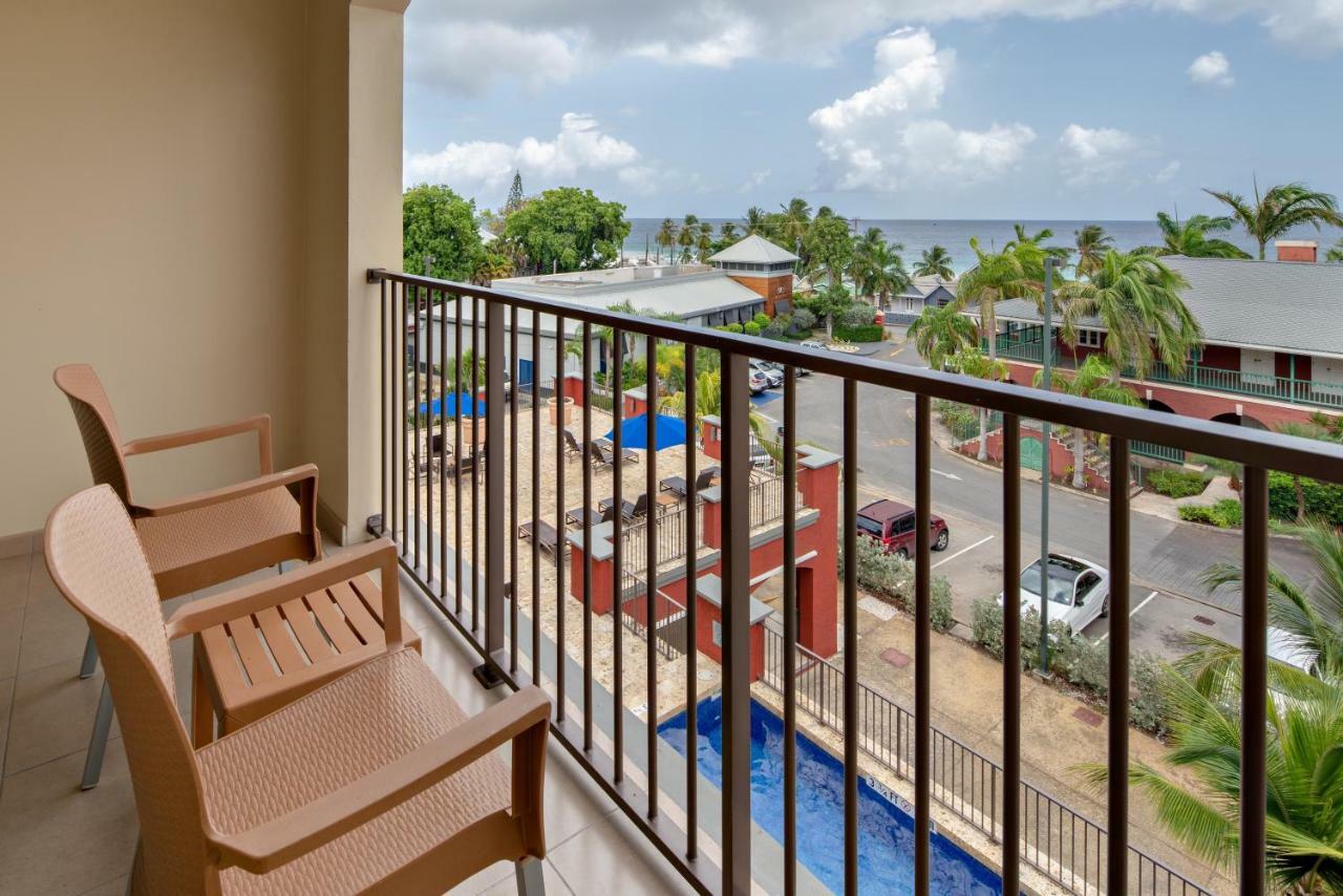 Courtyard By Marriott Bridgetown, Barbados Hotel Екстериор снимка