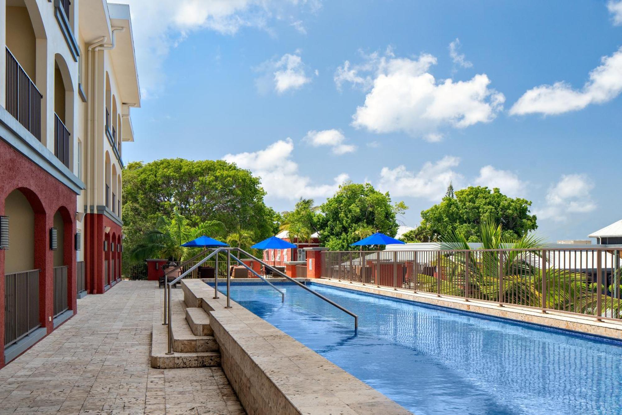 Courtyard By Marriott Bridgetown, Barbados Hotel Екстериор снимка