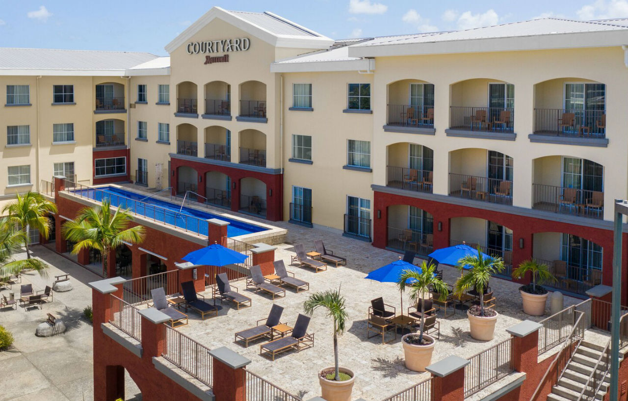 Courtyard By Marriott Bridgetown, Barbados Hotel Екстериор снимка